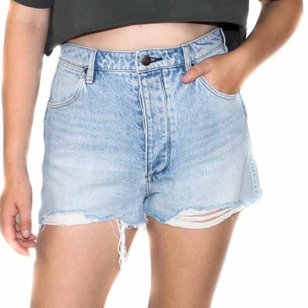 Wrangler Lita Short-FRONT